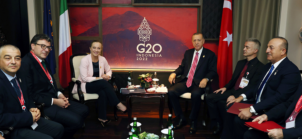 Cumhurbaşkanı Erdoğan, İtalya Başbakanı Meloni ile bir araya geldi